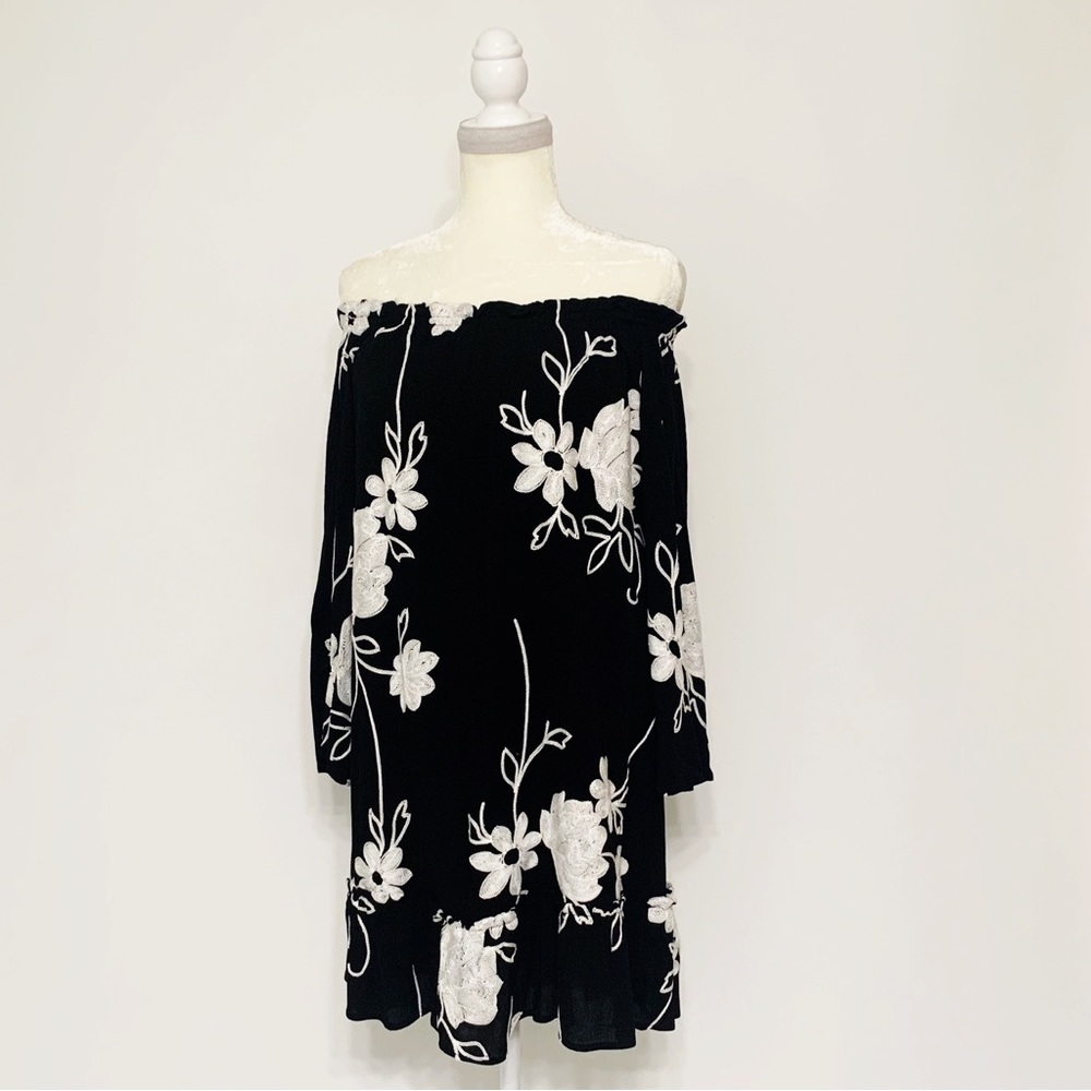 INC Floral Wave Embroidered Off-Shoulder Ruffle Tunic Shirt - Size MP